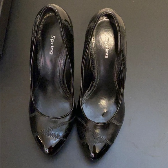 Black pumps from Spring Shoes - Picture 2 of 8